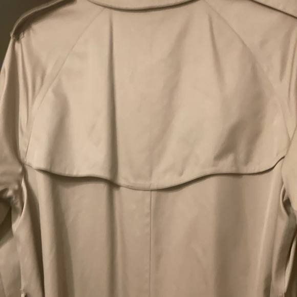 Burberry Men trench coat - Picture 7 of 7